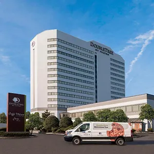 Doubletree By Hilton Lee/george Washington Bridge Hotel