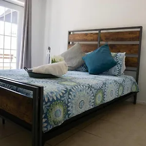  Сasa de vacaciones Emerald Homes Airport! Mi Casa Es Tu Casa! Estados Unidos