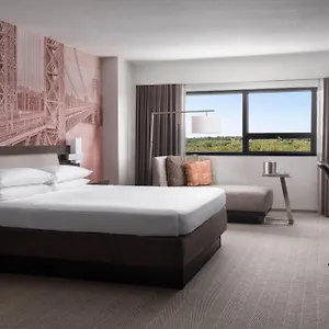 Marriott At Glenpointe Hotel
